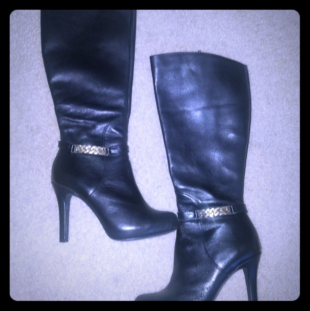 Alfani Jaymee black leather boots